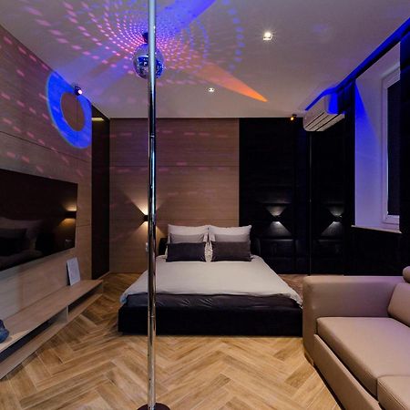 Lupoapartments Z Jacuzzi Pole Dance Leczycka 29 Klimatyzacja Parking Dostep Na Kod Łódź Eksteriør billede
