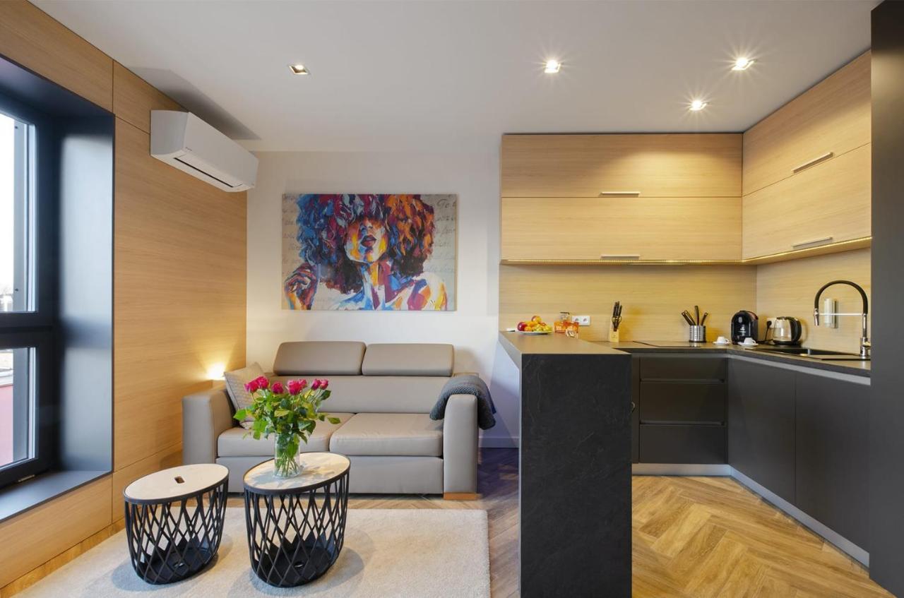 Lupoapartments Z Jacuzzi Pole Dance Leczycka 29 Klimatyzacja Parking Dostep Na Kod Łódź Eksteriør billede