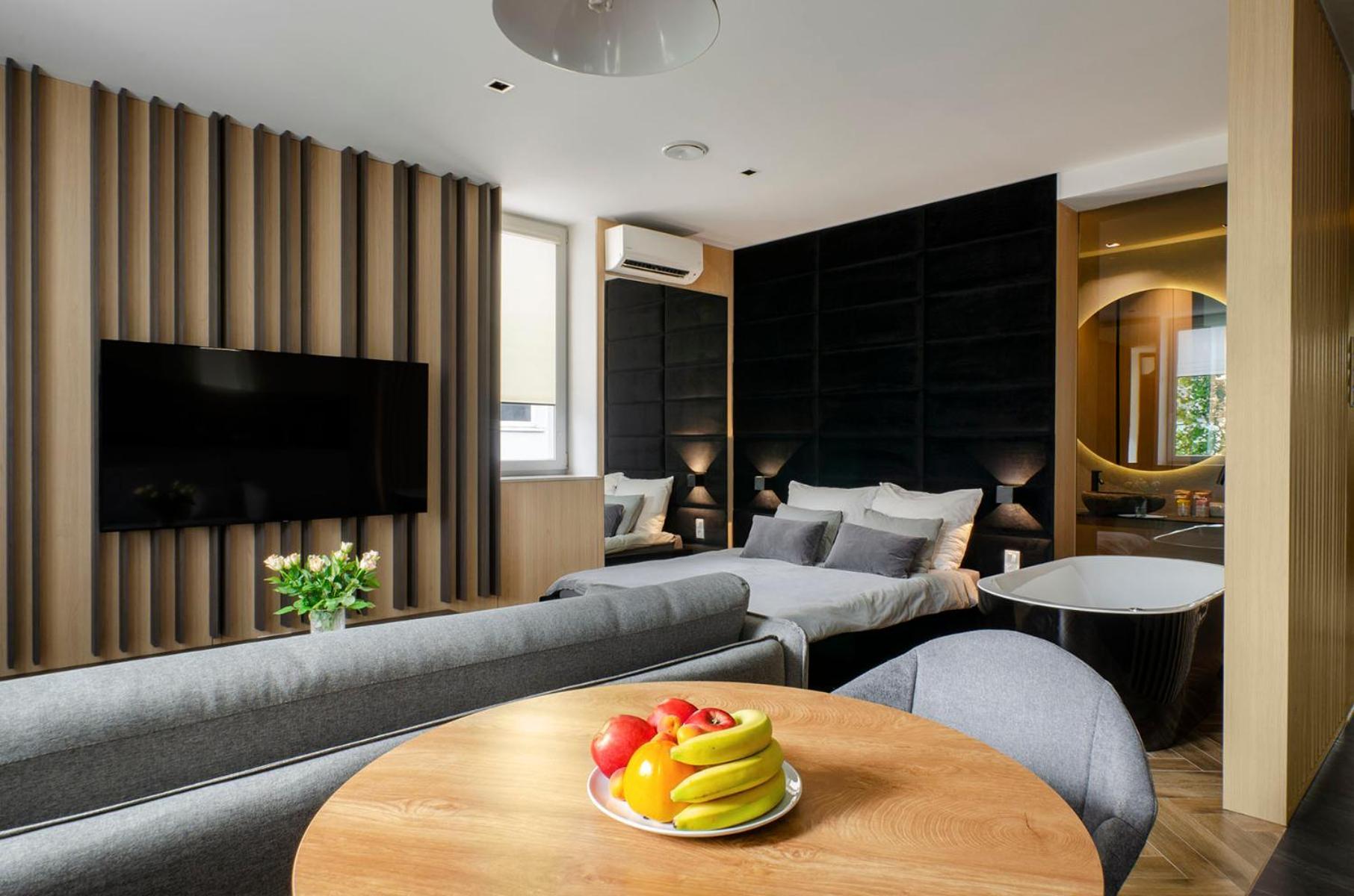 Lupoapartments Z Jacuzzi Pole Dance Leczycka 29 Klimatyzacja Parking Dostep Na Kod Łódź Eksteriør billede