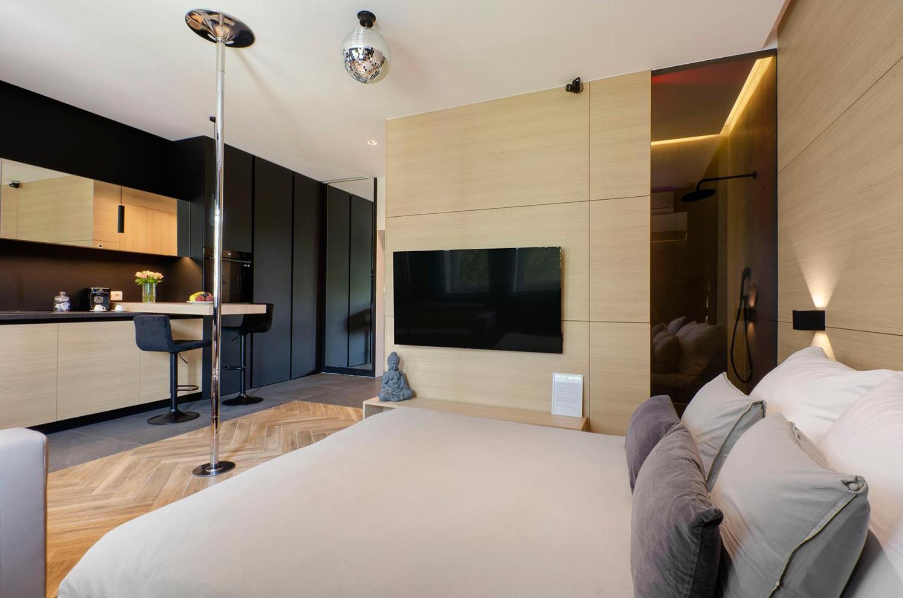 Lupoapartments Z Jacuzzi Pole Dance Leczycka 29 Klimatyzacja Parking Dostep Na Kod Łódź Eksteriør billede